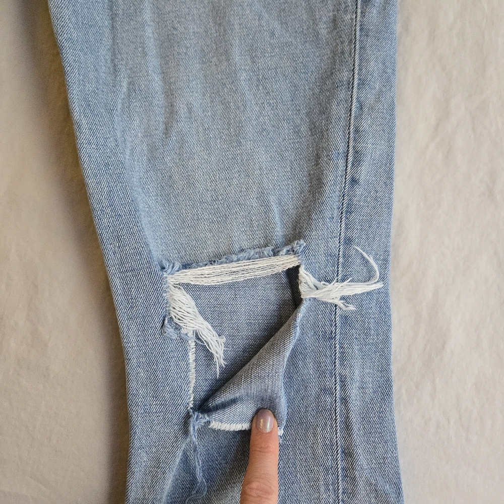Abercrombie & Fitch The Skinny High Rise Ripped Knee Light Blue Jeans - Picture 5 of 11